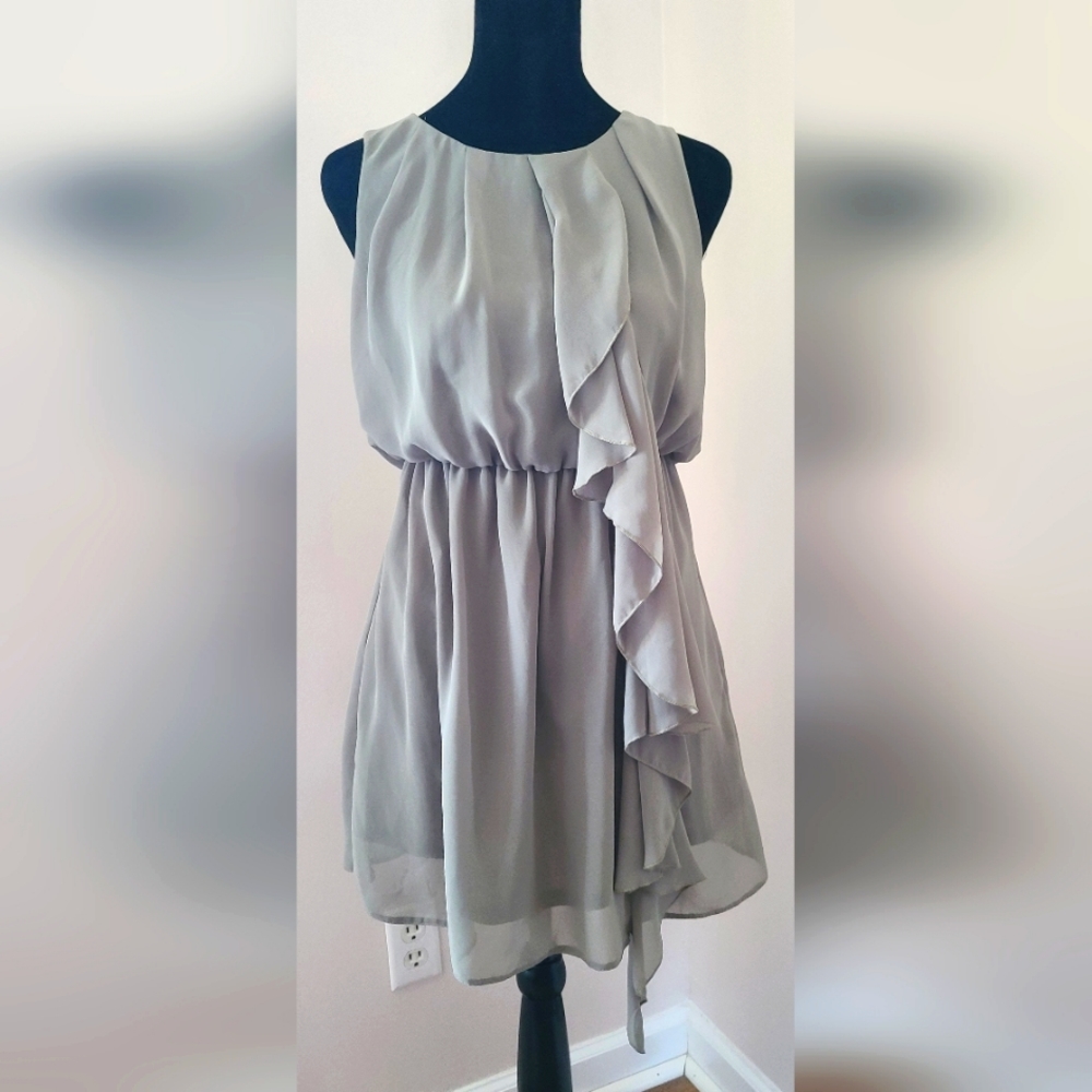 H&M Spring/Summer Green Short Sleeveless Formal/Party Ruffle Accent Size6 Dress